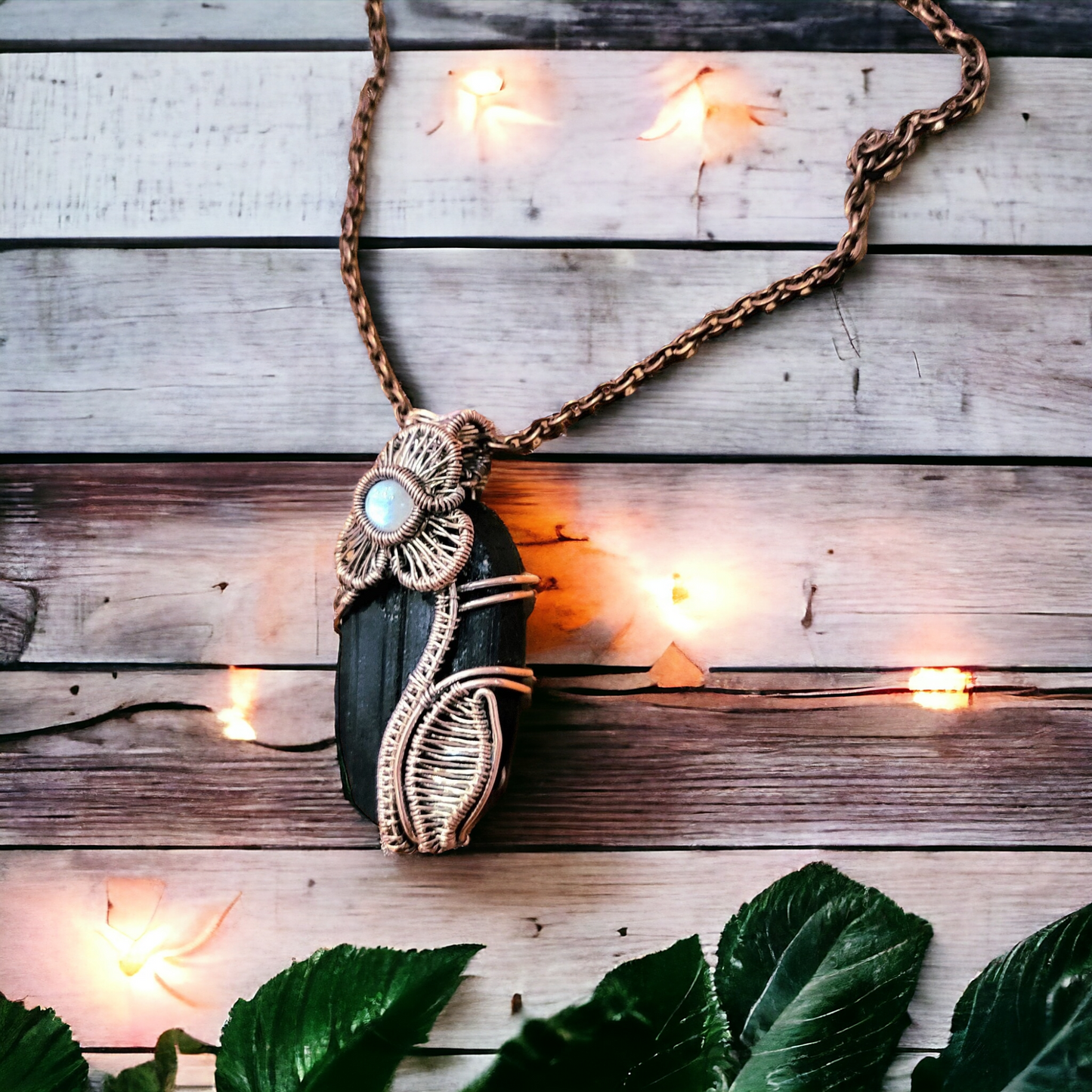 Black Tuormaline Flower Copper necklace